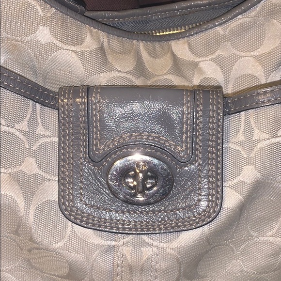 Coach Hobo Handbag F13971 - Picture 7 of 13